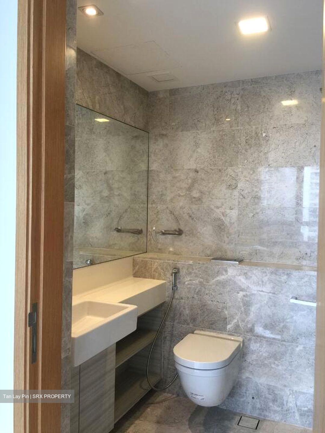 6 Derbyshire (D11), Condominium #501502961